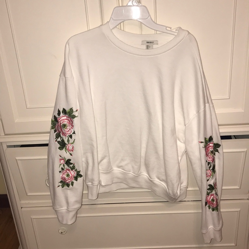 Forever 21 Embroidered cropped sweatshirt